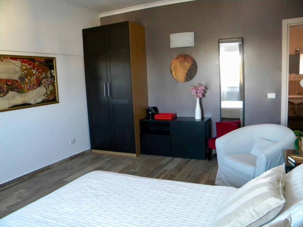 Gmaison Guesthouse Рим Екстериор снимка